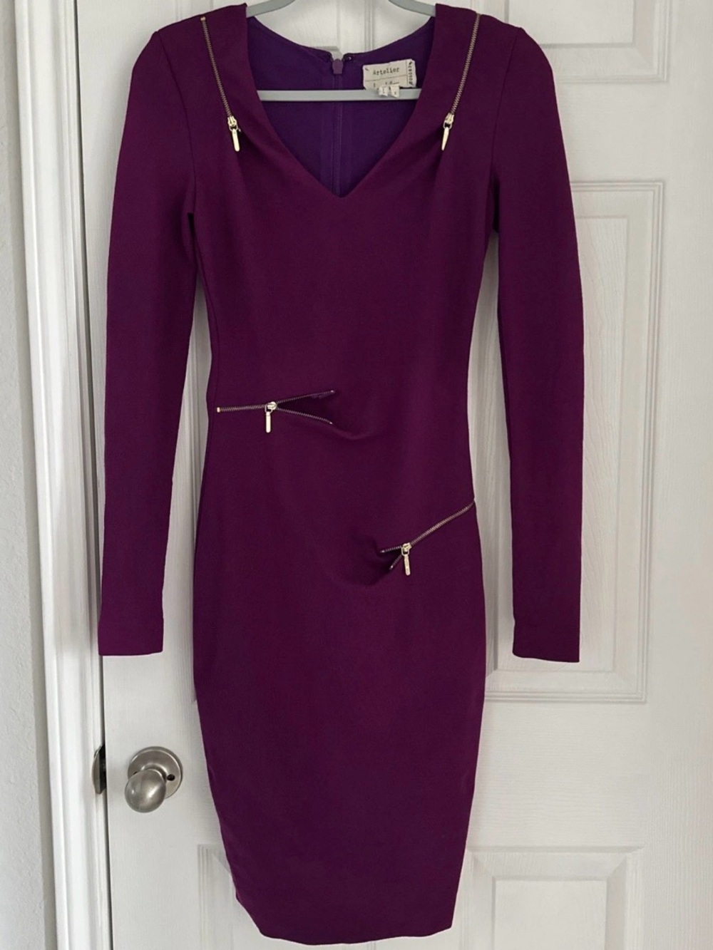 Artelier Nicole Miller Purple Zipper Accent Long Sleeve Sheath Dress Size 2